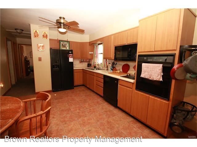 Building Photo - 109 N Saint Johns Dr