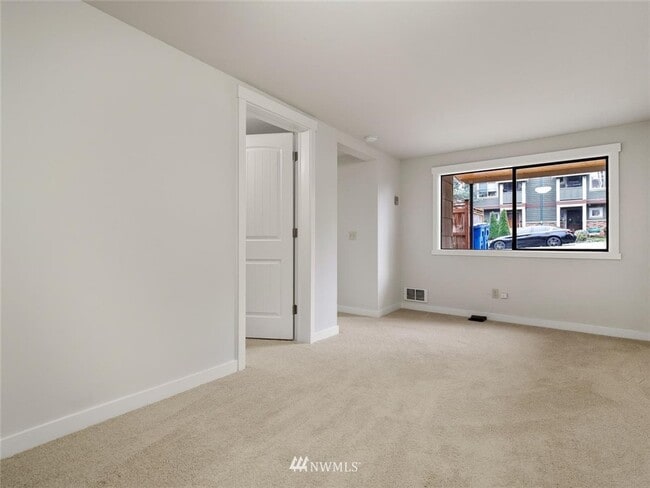 Living Room - 740 N 94th St