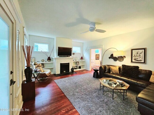 Foto del edificio - 1 bedroom in Jacksonville FL 32205