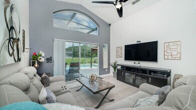 Building Photo - 2787 Lido Key Dr