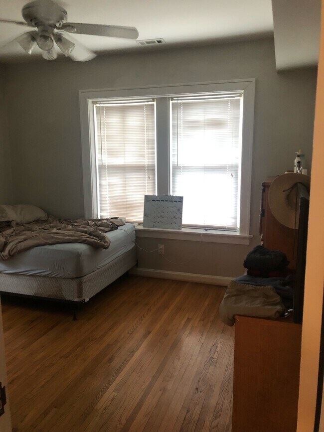 Bedroom - 7214 Wise Ave