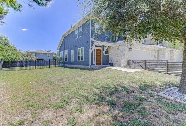 Foto del edificio - 2117 Maxwell Ln