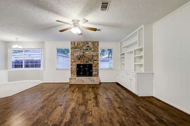 Building Photo - 12346 Huntington Venture Dr