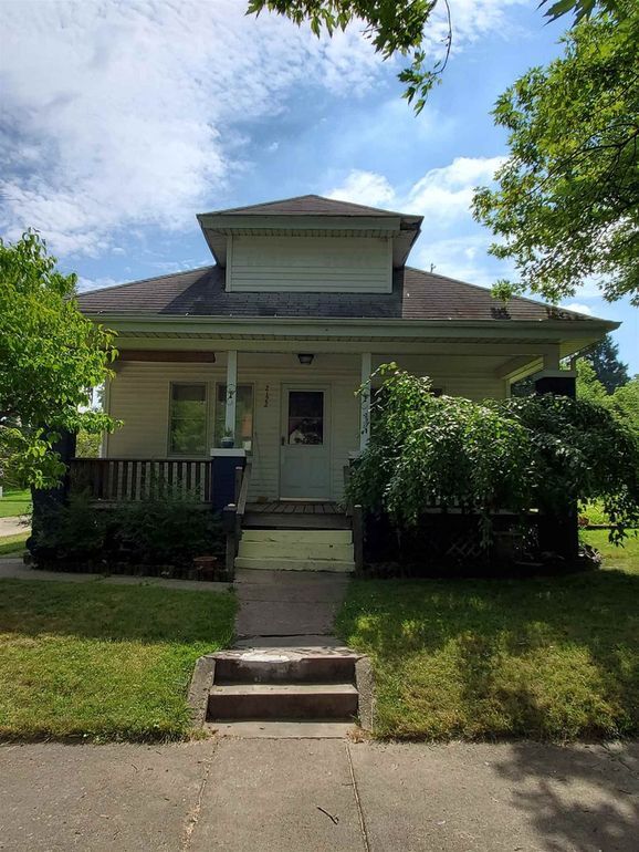 Front Side - 2122 Catalpa Ave