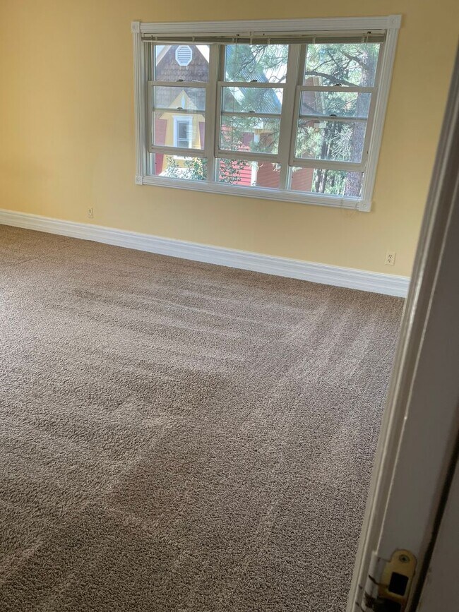 Foto del edificio - Beautiful Quiet Studio Apartment in Edgemont