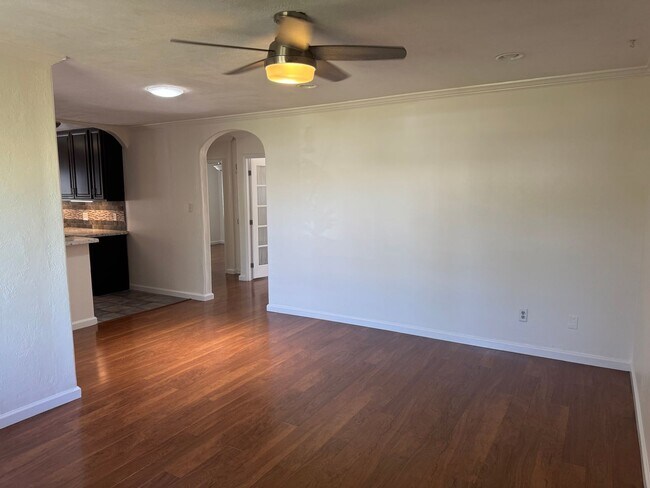 Foto del edificio - JEMEZ DRIVE 3091-3093
