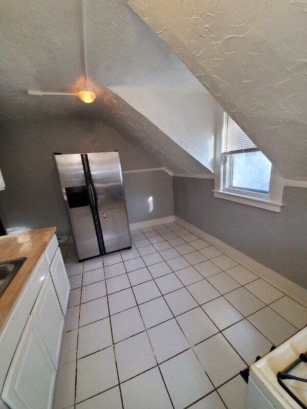 Building Photo - 1334 W 95th St