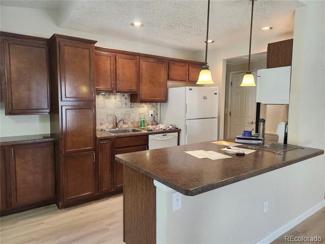 Foto del edificio - 9135 W Cedar Dr