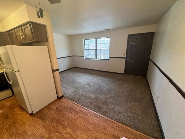 Foto del edificio - 1616 Speaker Rd