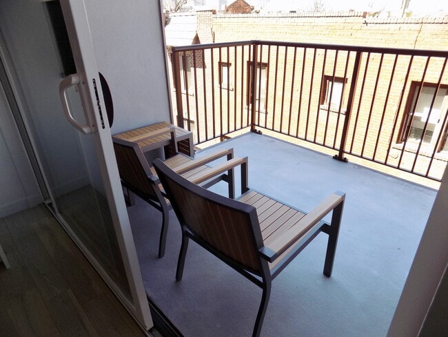 Private Balcony - 1300 N Ogden St