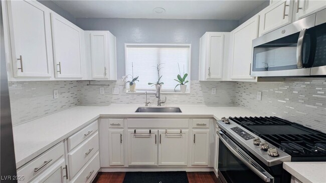 Building Photo - 5317 Tipper Ave