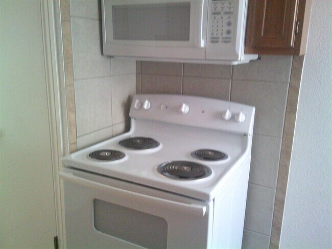 Foto del edificio - 1161 NW Ozmun Ave
