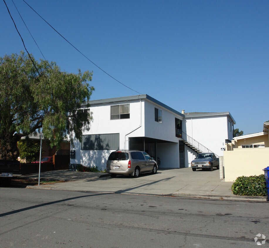 Foto principal - 5229 Esmond Ave