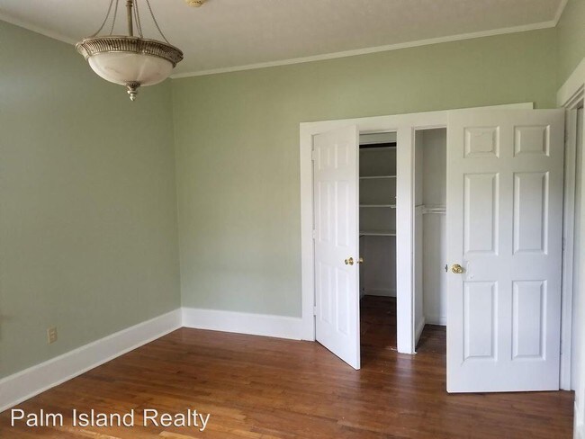 Foto del edificio - 4 br, 2 bath  - 705 W Lee St