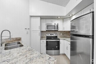 Building Photo - 417 Vista Isles Dr