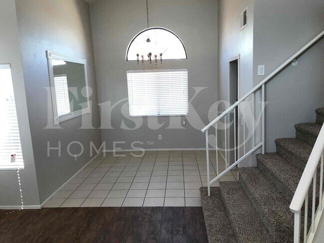 Foto del edificio - 7011 Encore Way