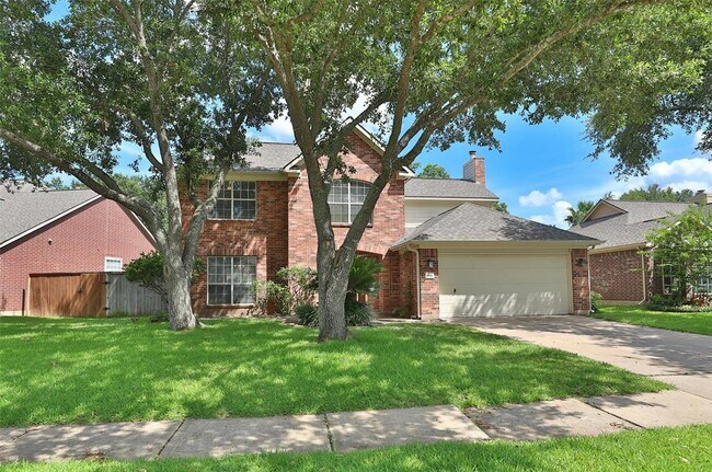 Building Photo - 6614 High Knoll Dr