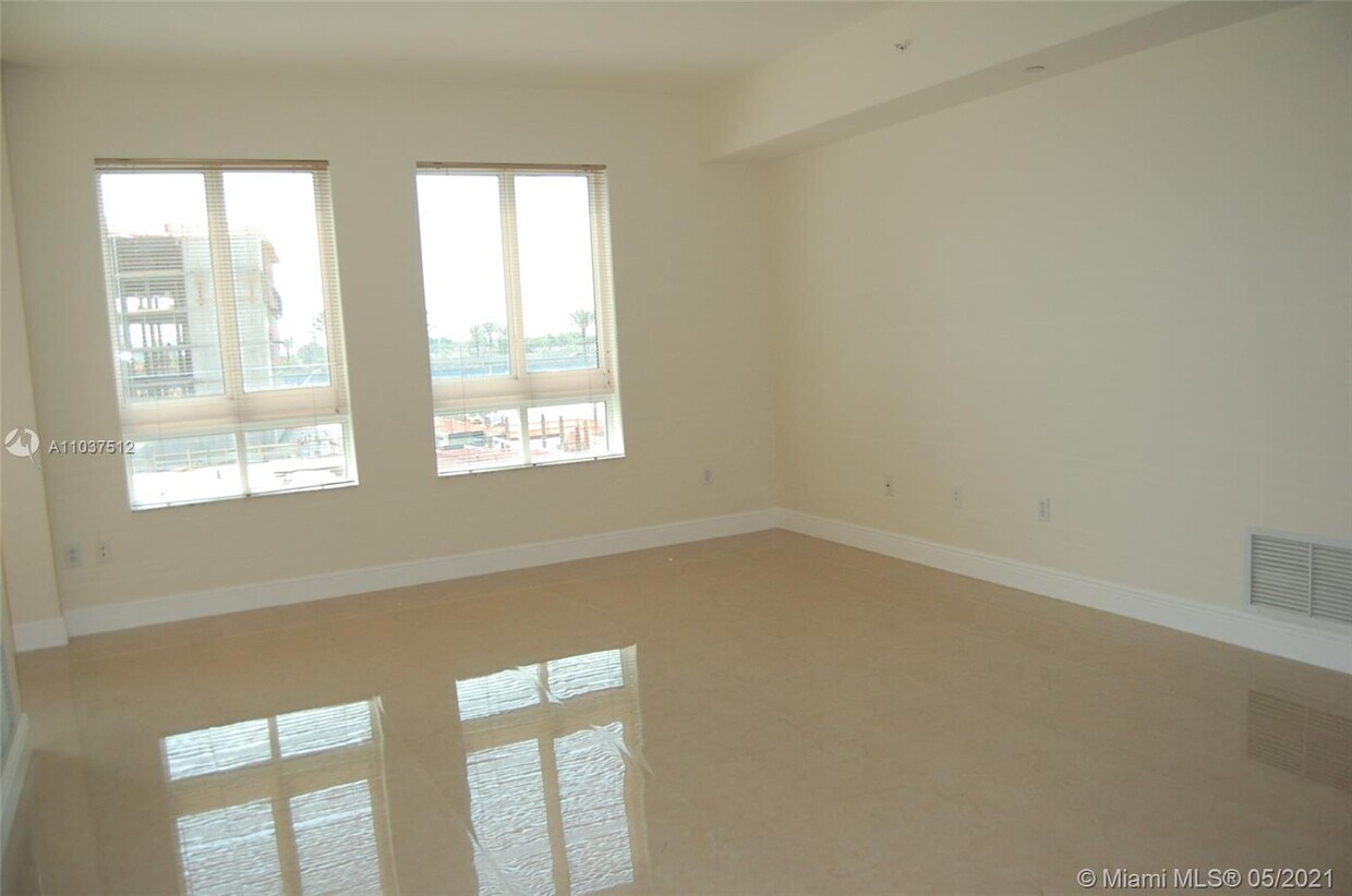 Primary Photo - 7355 SW 89th St