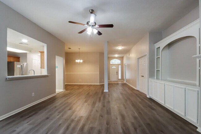 Building Photo - 3330 Candlepine Dr