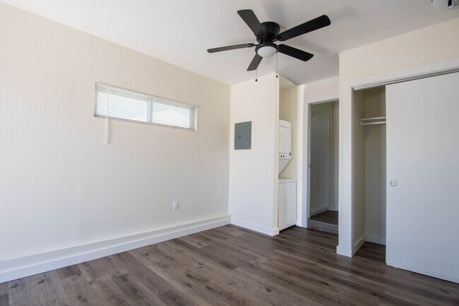 Foto del edificio - Studio ADU Available For Rent In Mira Mesa!