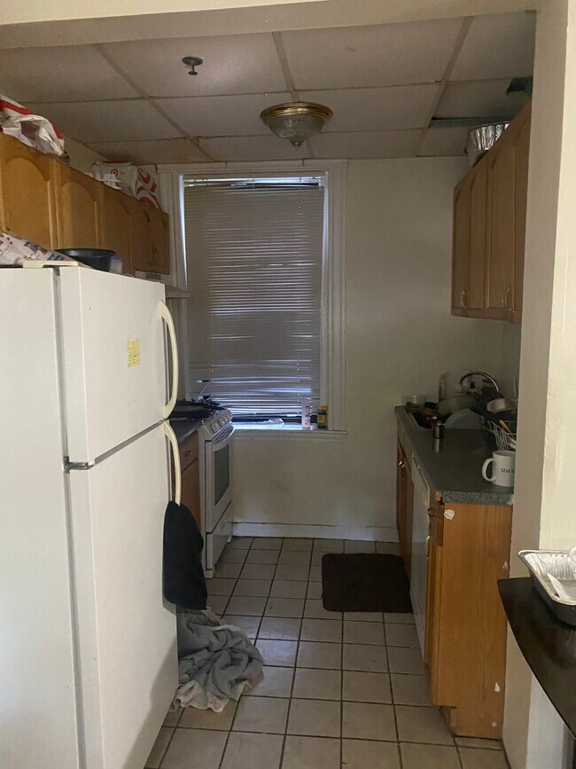 Building Photo - 378 Riverway