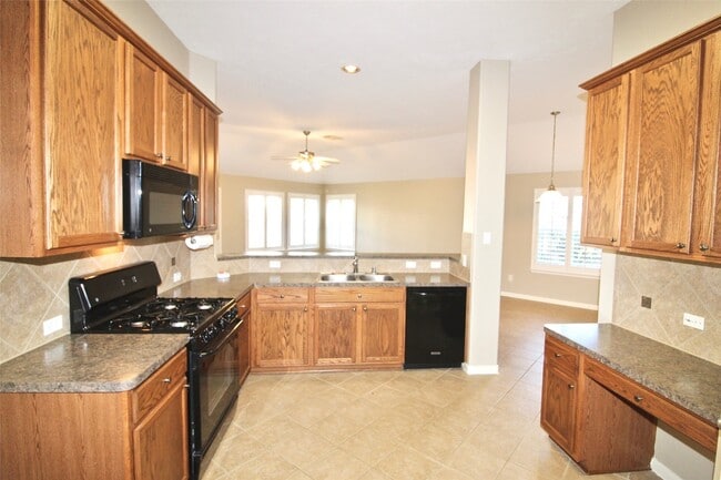 Building Photo - 24510 Hamilton Mill Ct