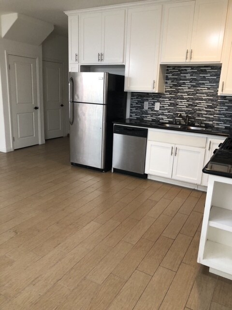 Building Photo - 6937 Knowlton Pl