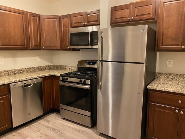 Photo - 97 Chester St Townhome