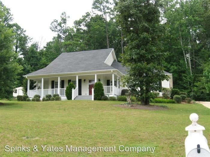 Primary Photo - 3 br, 2 bath House - 314 Old Pond Road