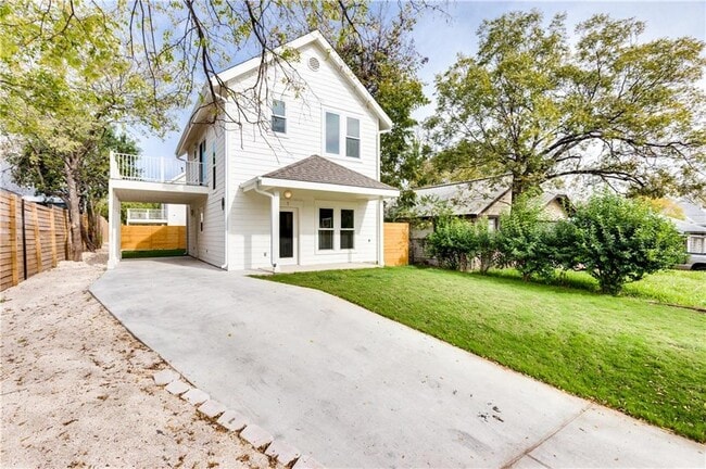 Building Photo - 1906 E 17th St