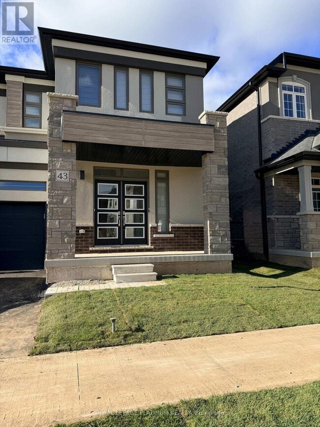 Photo du bâtiment - 43 Mckernan Ave.