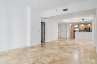 Building Photo - 801 S Olive Ave