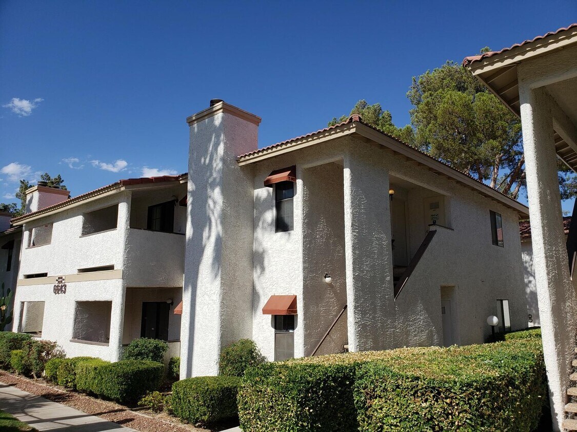 Primary Photo - 6643 W Tropicana Ave