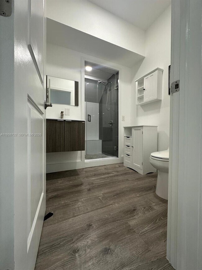 Building Photo - 9807 SW 161st Ave