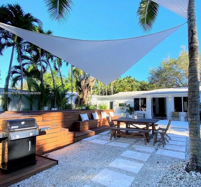 Foto del edificio - Northeast 85th Street, El Portal, FL 33138 - 3 BR 2 BA single-family home