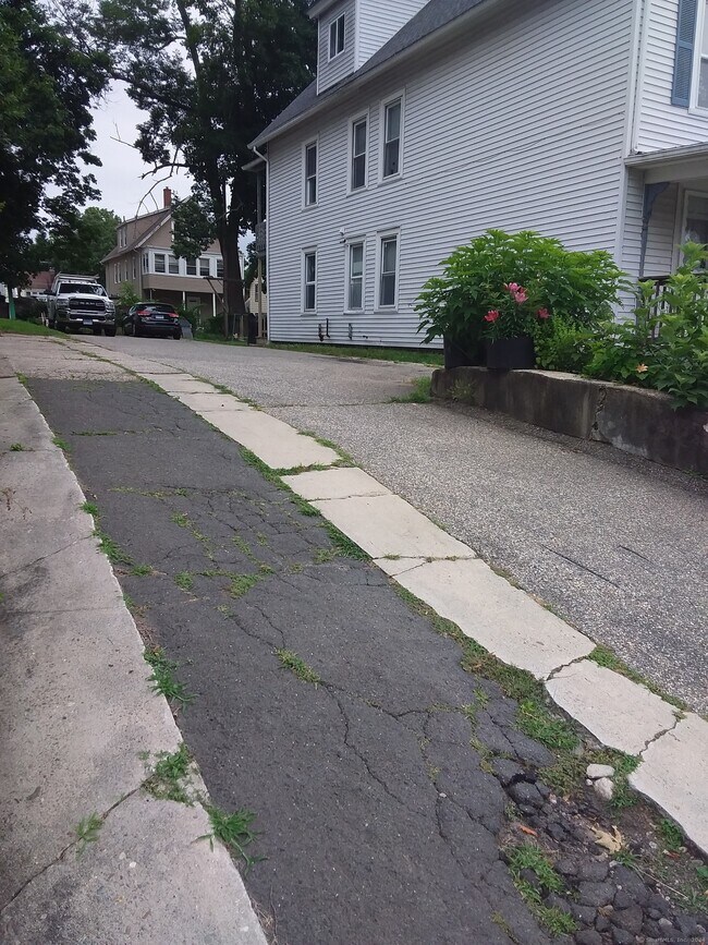 Foto del edificio - 41 Lewiston Ave