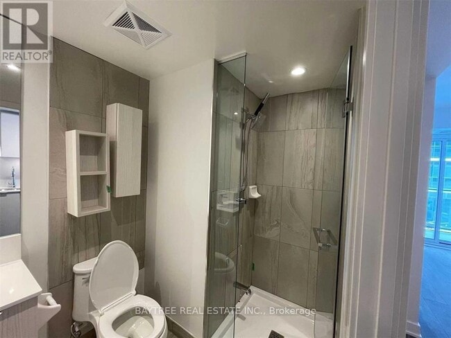 Building Photo - 195 Redpath Ave