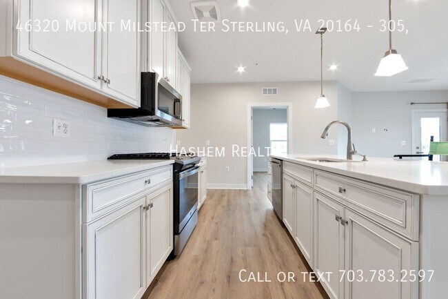 Foto del edificio - 46320 Mount Milstead Ter