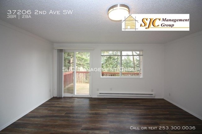 Building Photo - Three Bedroom Plus Finished Basement