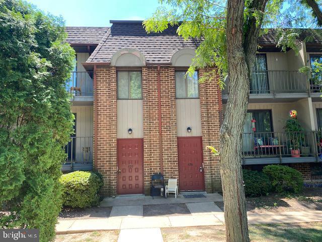 Primary Photo - 830 Putnam Blvd
