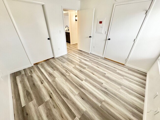 Foto del edificio - 2 Bedroom, 2 Full Bath Newly Renovated Con...