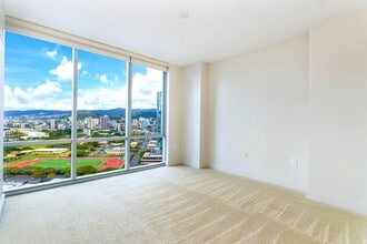 Building Photo - 1189 Waimanu St