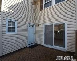 Building Photo - 150 Woodlake Dr W