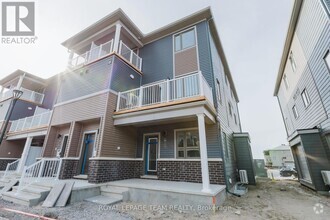 Building Photo - 822 Parnian Private