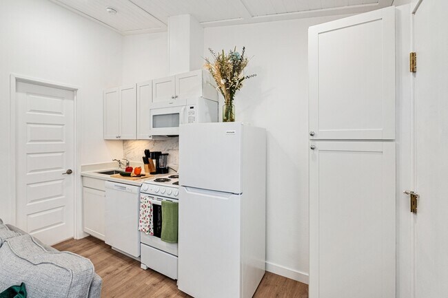 Foto del edificio - 720 Pritchett Ln