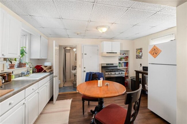 Foto del edificio - 15 Thompson St