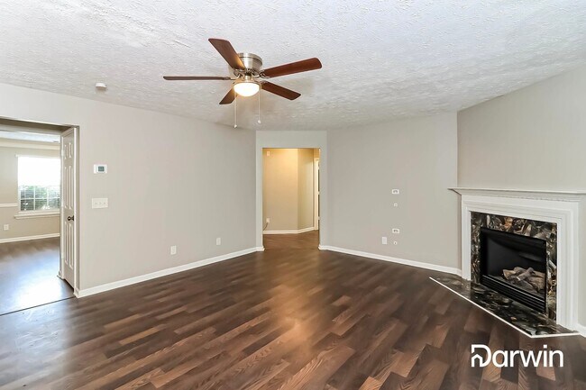 Foto del edificio - 72 Brookewood Ln