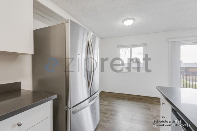 Building Photo - 966 Borden Villa Dr