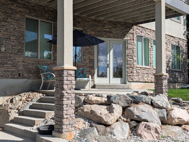 Building Photo - 5145 Mile High Cir
