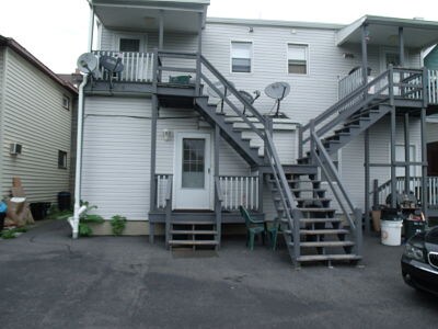 Foto principal - 125 George Ave